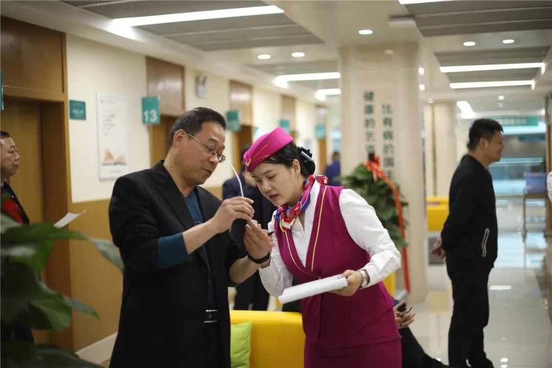 兰州24小时套医保卡(北京医保卡使用指南)