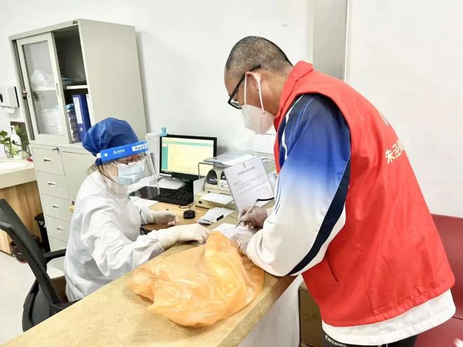 兰州24小时高价回收医保(24小时高价回收医保医保套出)